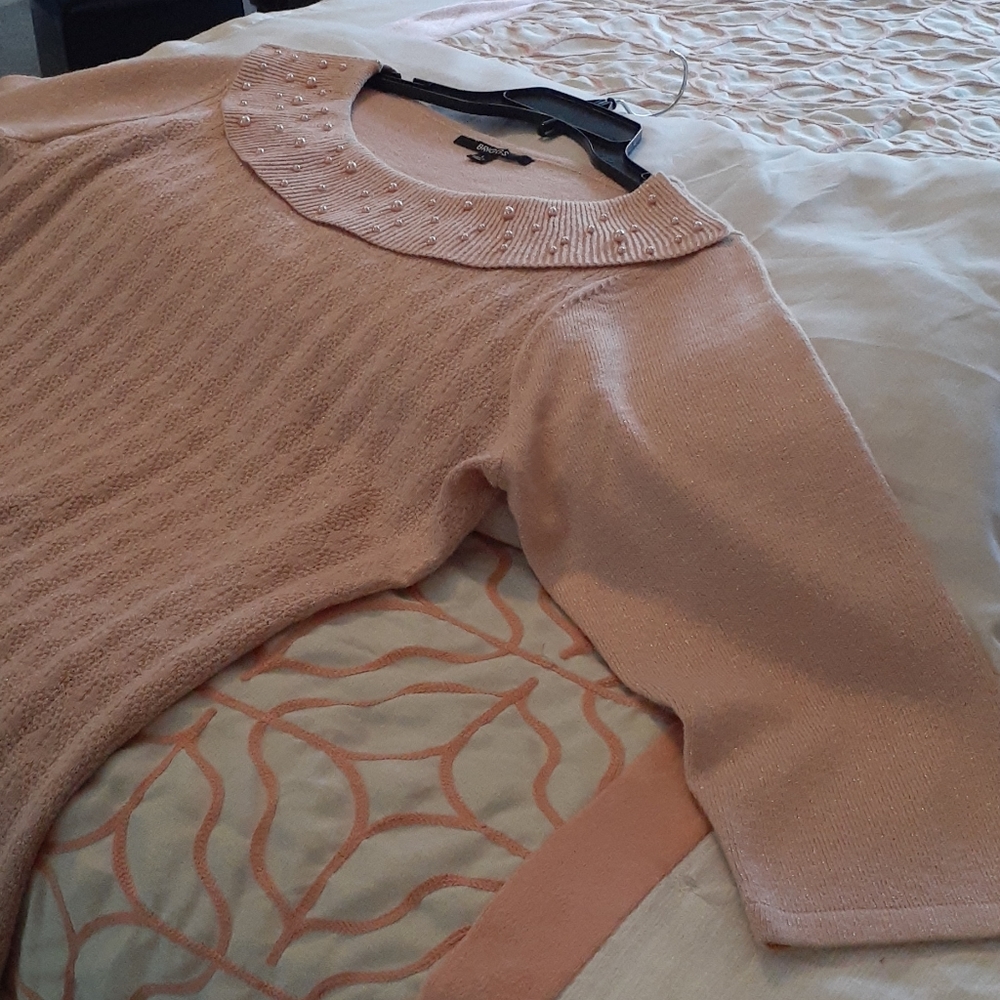 Sweater - Picture 4 of 4